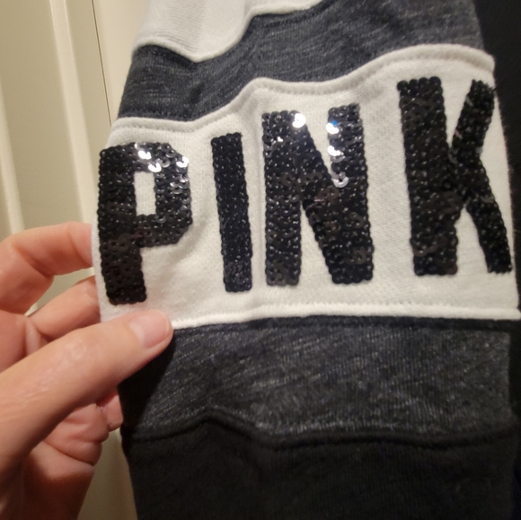 Victoria's Pink big shirt. Size S - Picture 6 of 6